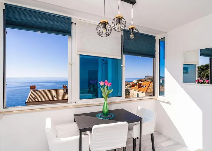 Butterfly דוברובניק